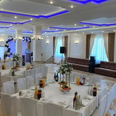 Staryj Kosiv Hotel *