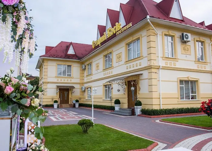 Staryj Kosiv Отель Staryi Kosiv